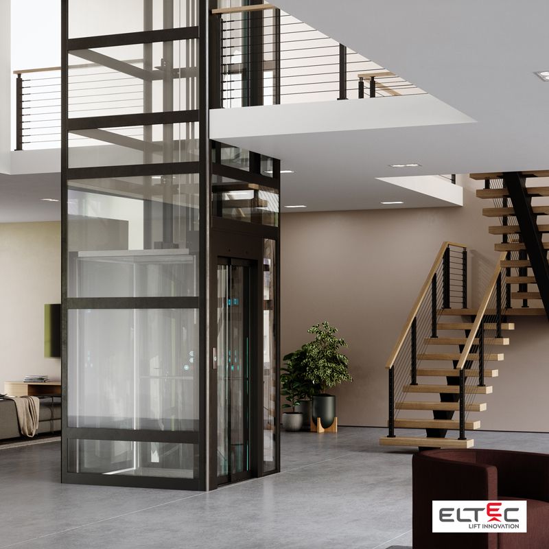 In diesem modernen Haus wurde der Lift von Eltec als Rehatechnikhilfe installiert.
