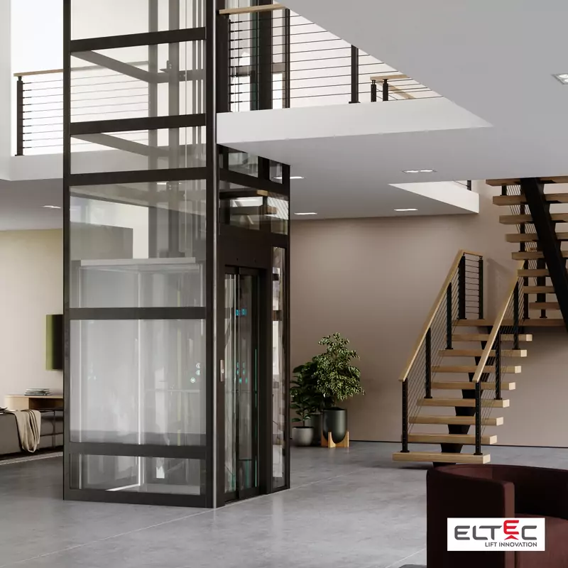 In diesem modernen Haus wurde der Lift von Eltec als Rehatechnikhilfe installiert.
