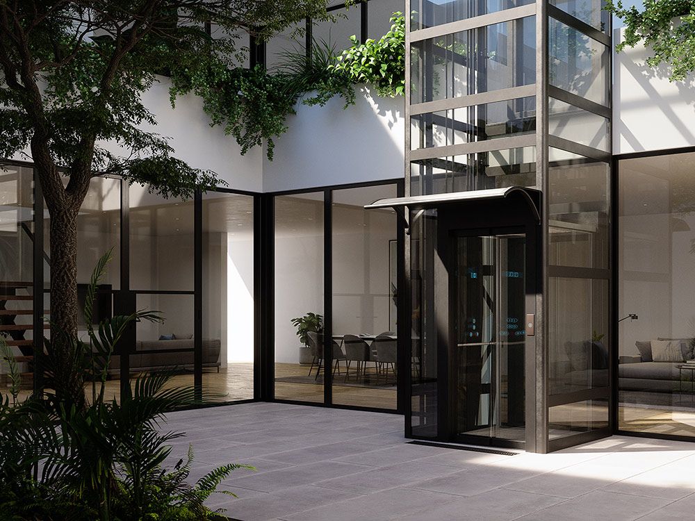 Außerhalb des Gebäudes angebrachter Homelift Eltec HLG